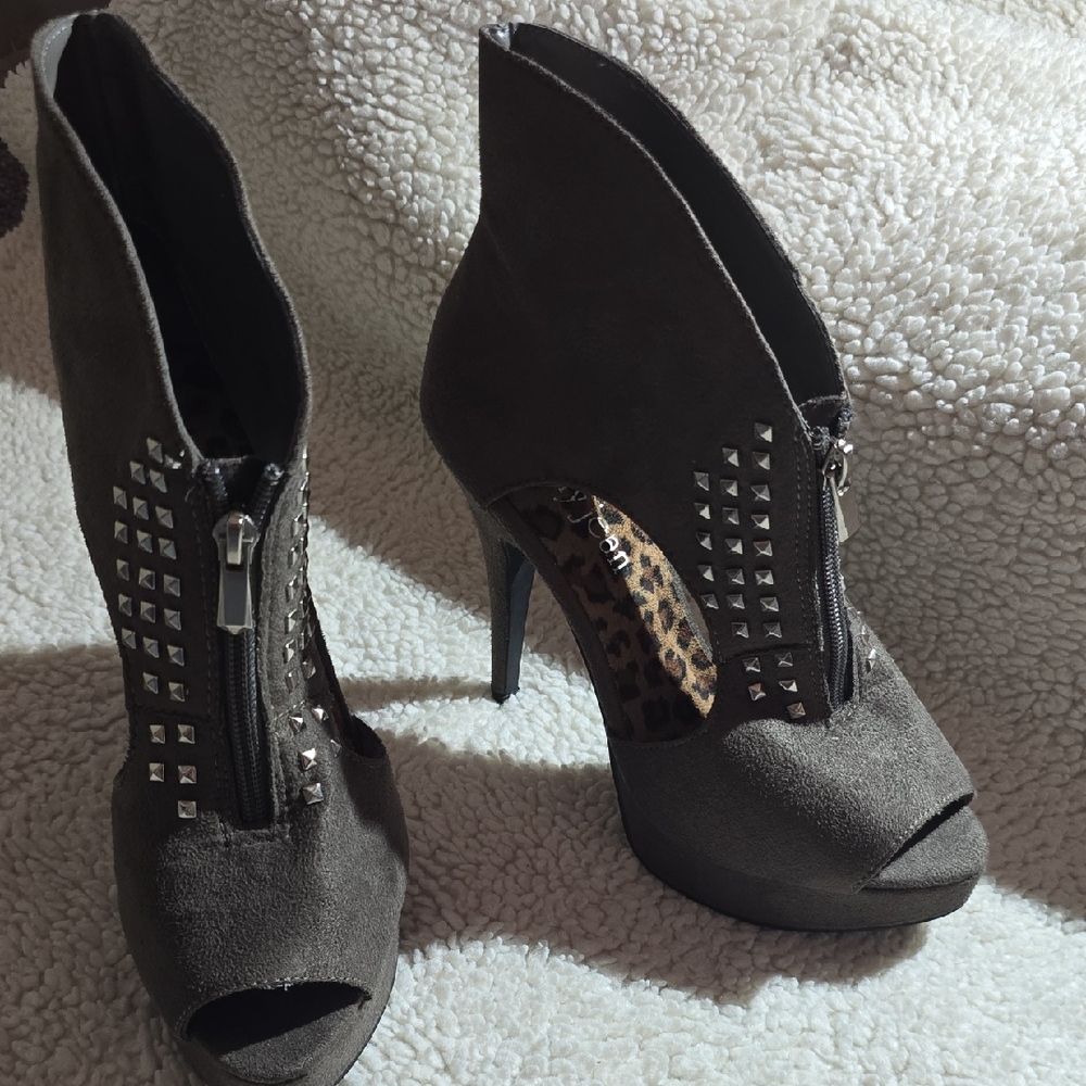 Cathy Jean Charcoal Studded Peep-Toe Heels